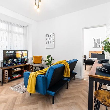 Cozy, Chic, And Convenient, 10 Mins To City Centre Бирмингам Екстериор снимка